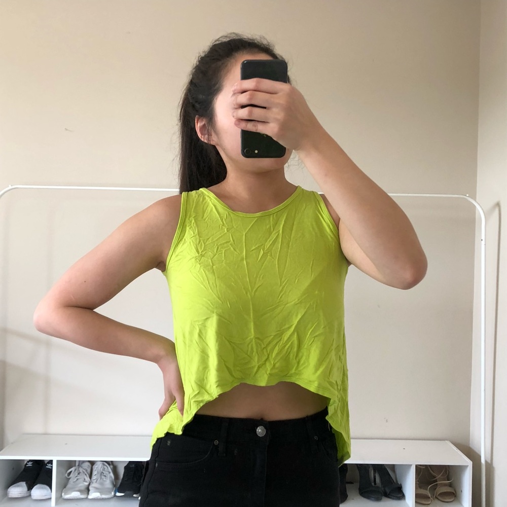 🖤SOLD ON MERC🖤 Neon green open back top